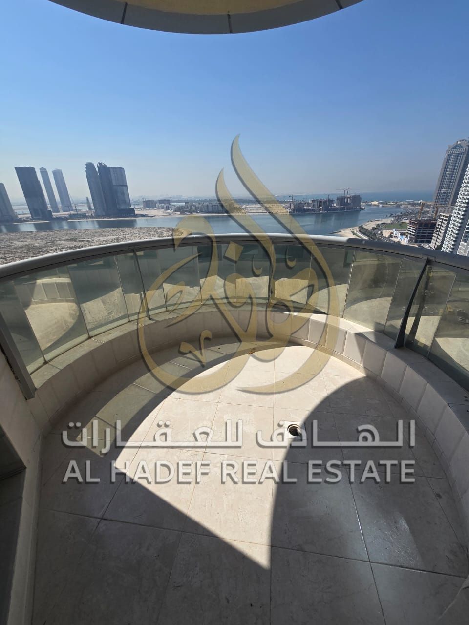 Annual Rent in Sharjah – Al Khan Area with Direct Sea View A unique opportunity for upscale living in one of Sharjah's most beautiful areas. Al Khan