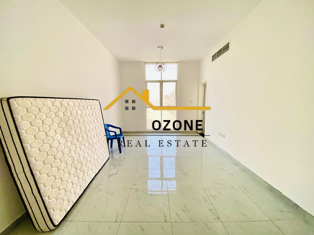 Like New 2bhk with Balcony // Family Building