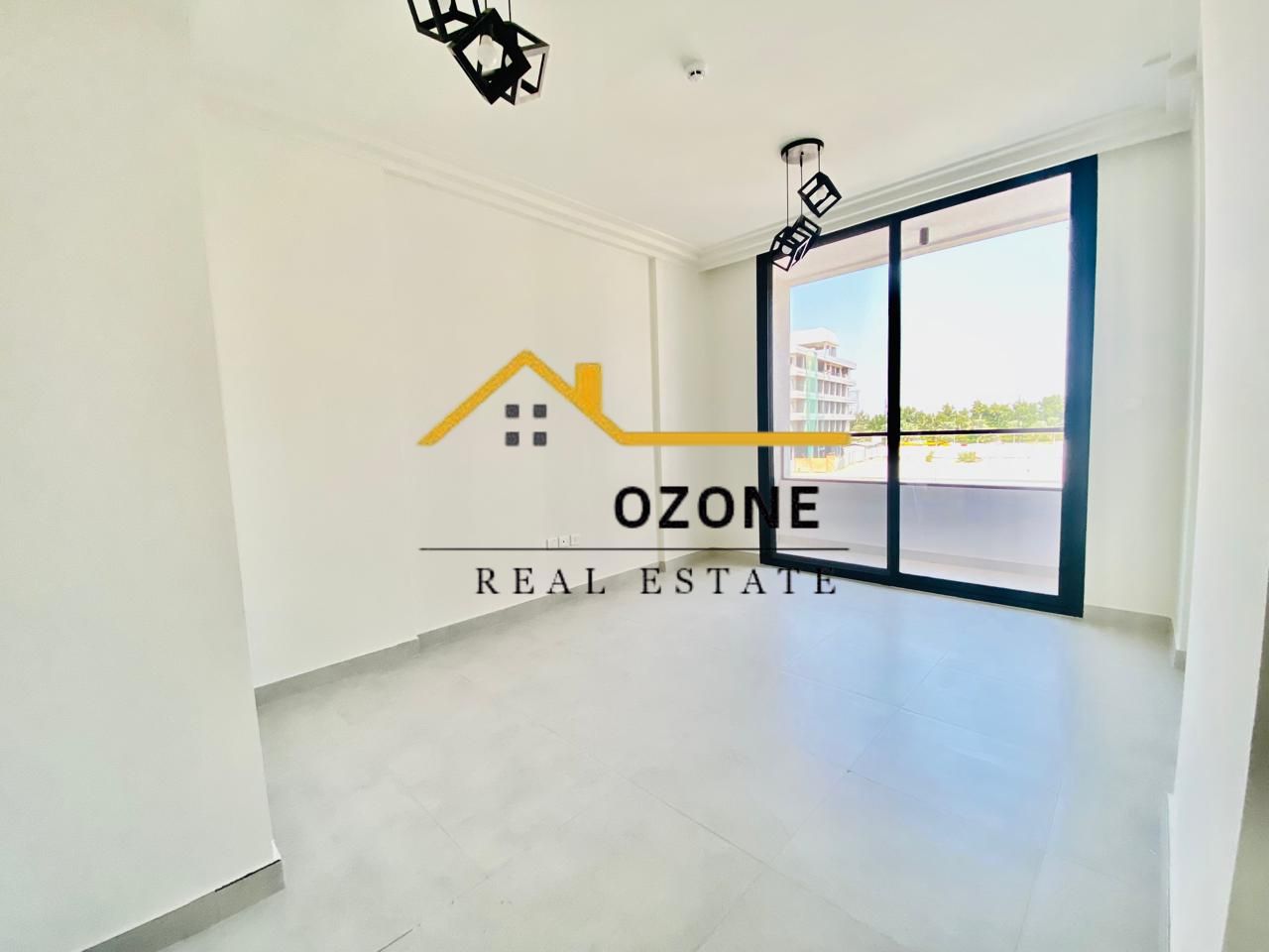 Brand new Apartment with Balcony //15 Days Free