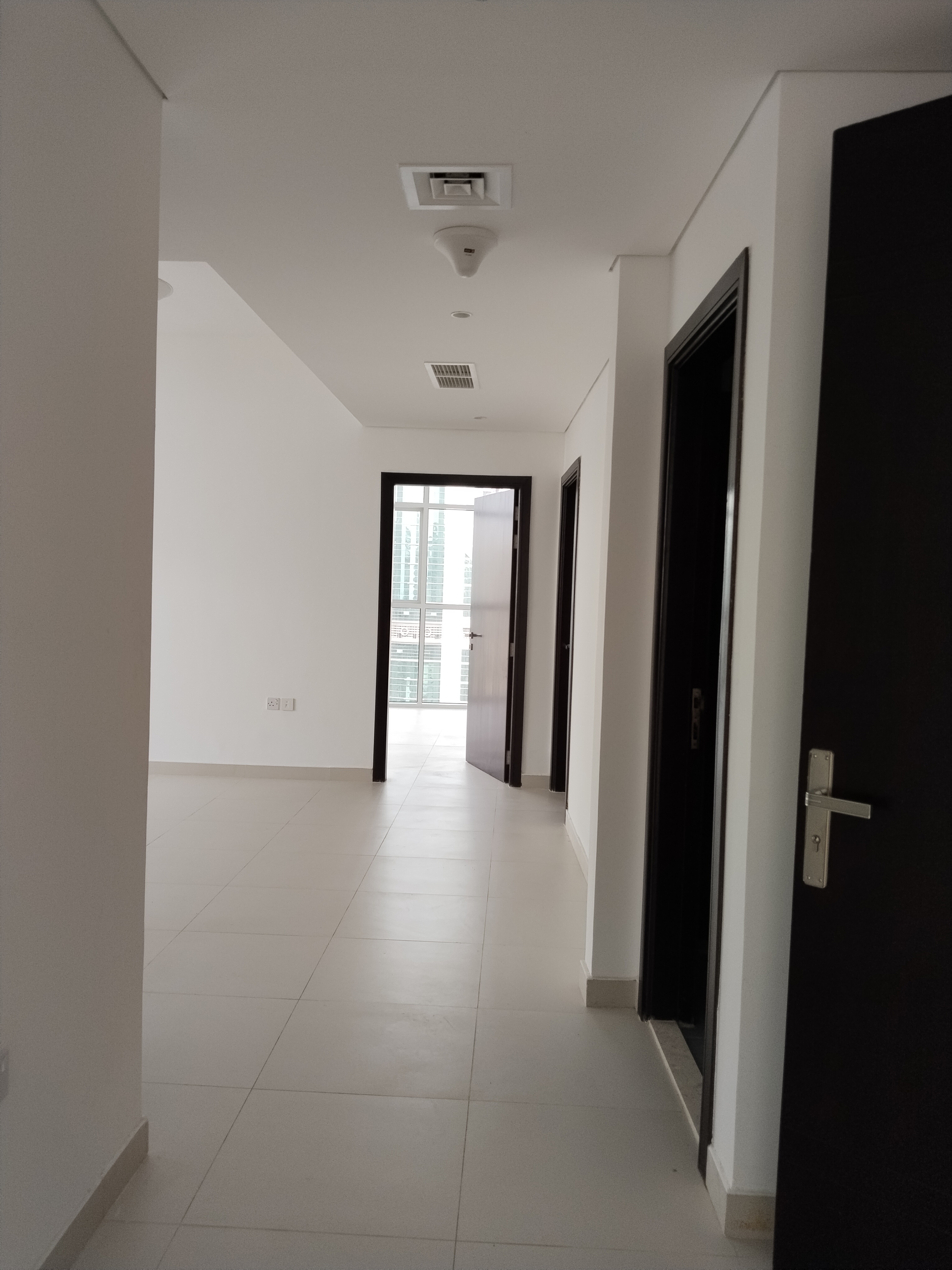 LUXURY APPARTMENT! CHEAPEST RENT 2BHK APARTMENT WITH 4 BATHROOM CENRAL AC CENTRAL GAS IN JUST 79K WITH FREE PARKING IN AL MAJAZ 1