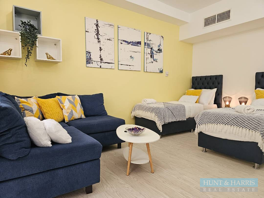 Beachfront Studio - Short or Long Term Rent - Bills Included - Marjan