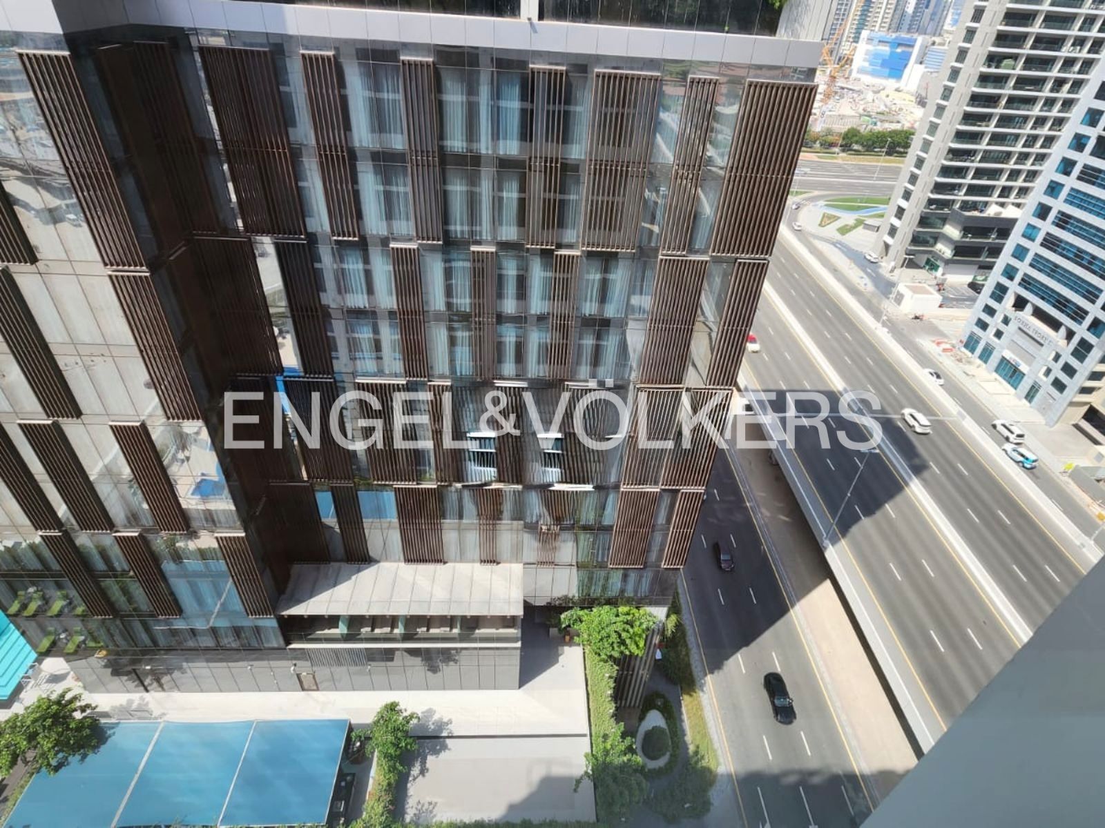 Fully Furnished I Vacant I High Floor I Spacious