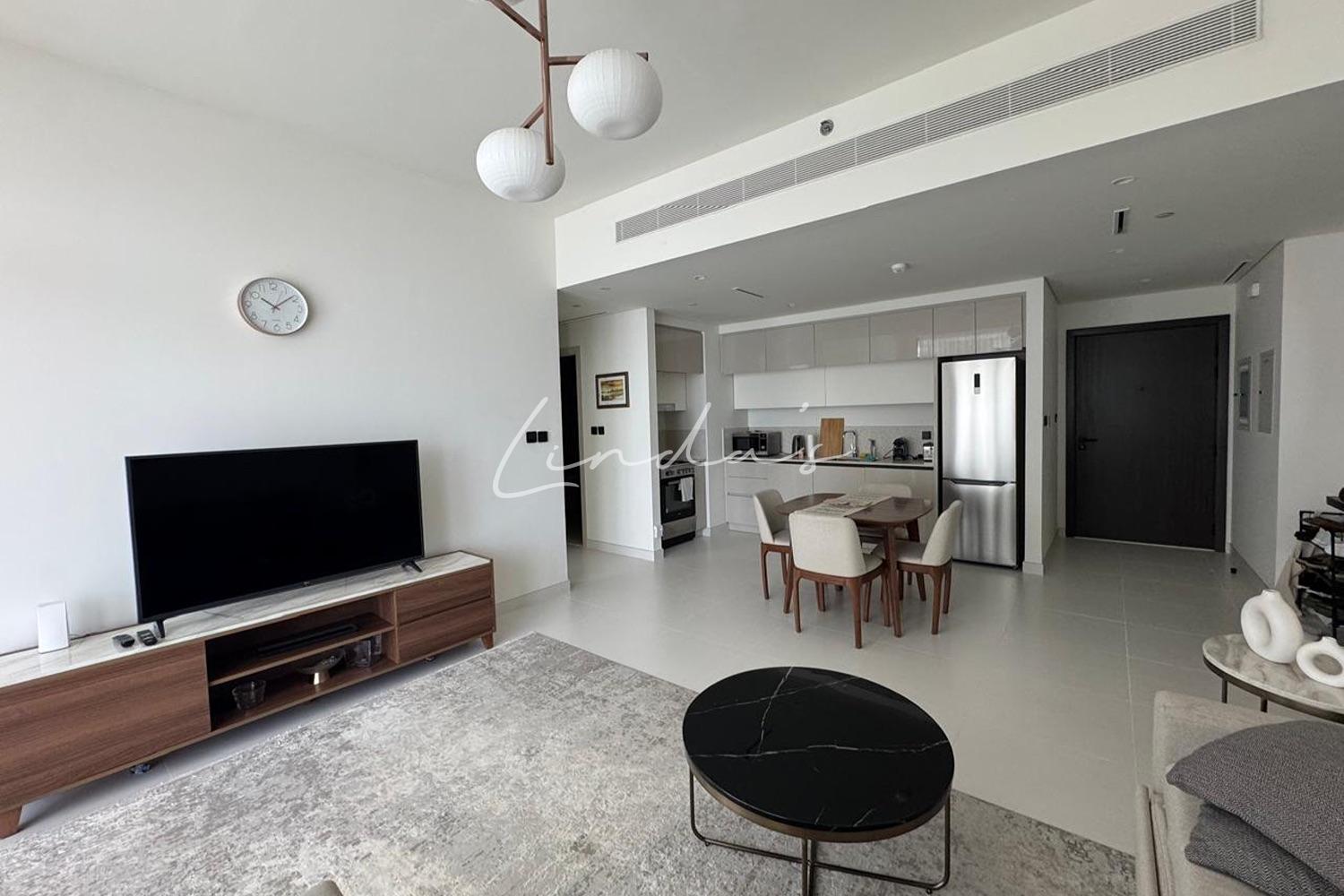 Marina Vista|Partial sea view|Beach Access|Vacant