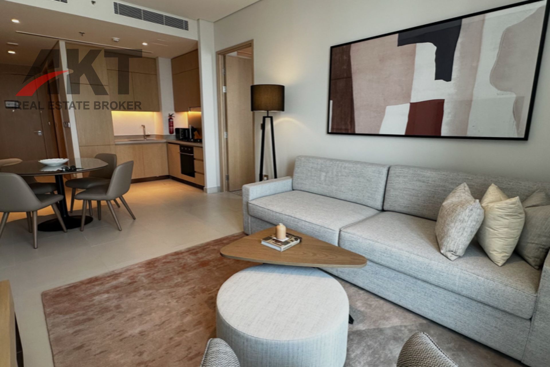 FULLY FURNISHED 1 BEDROOM/HIGH FLOOR/PRIME LOCATION