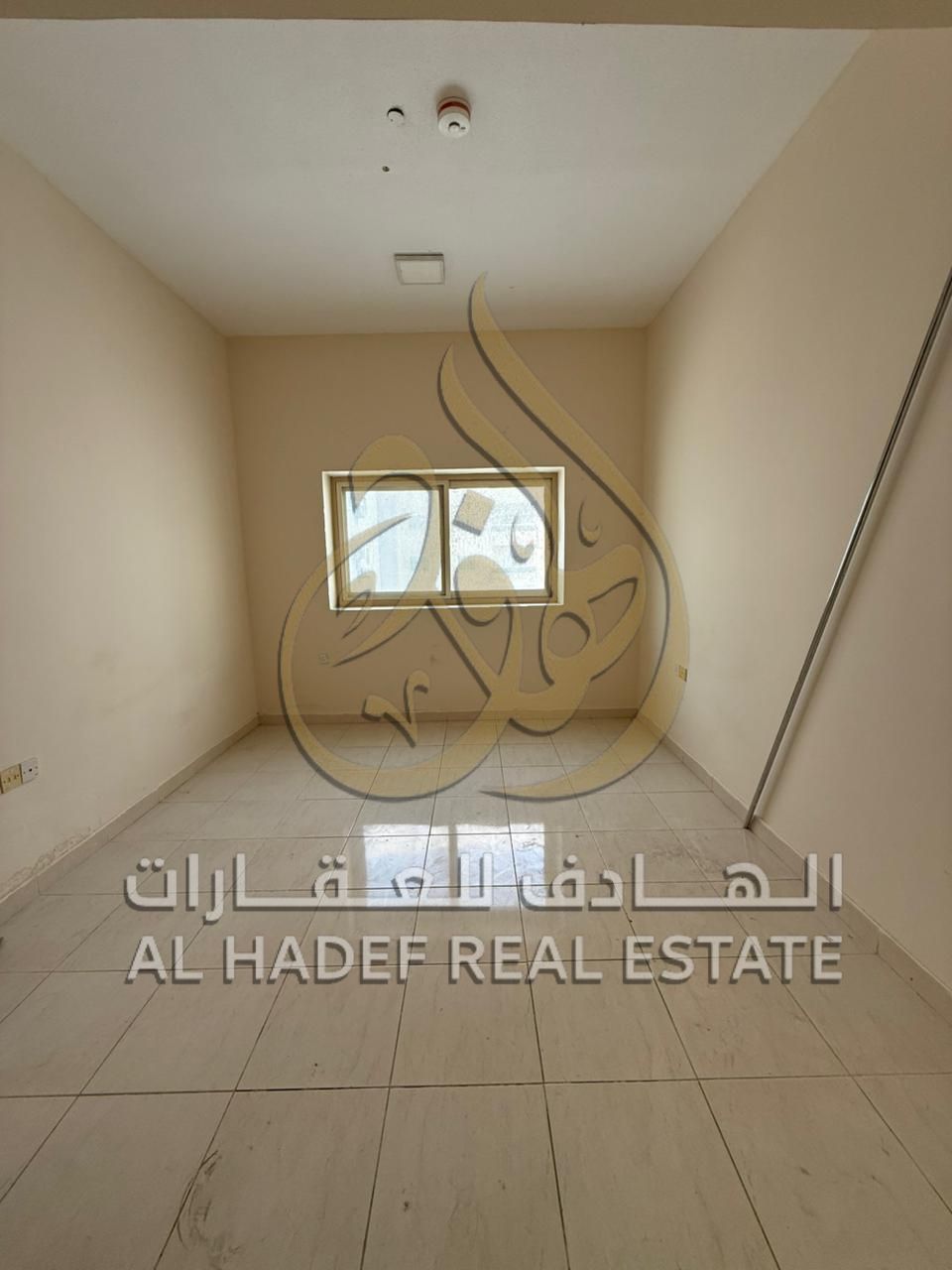 One-bedroom apartment in Al-Naba'a area at a very special price. Free maintenance throughout the rental period.