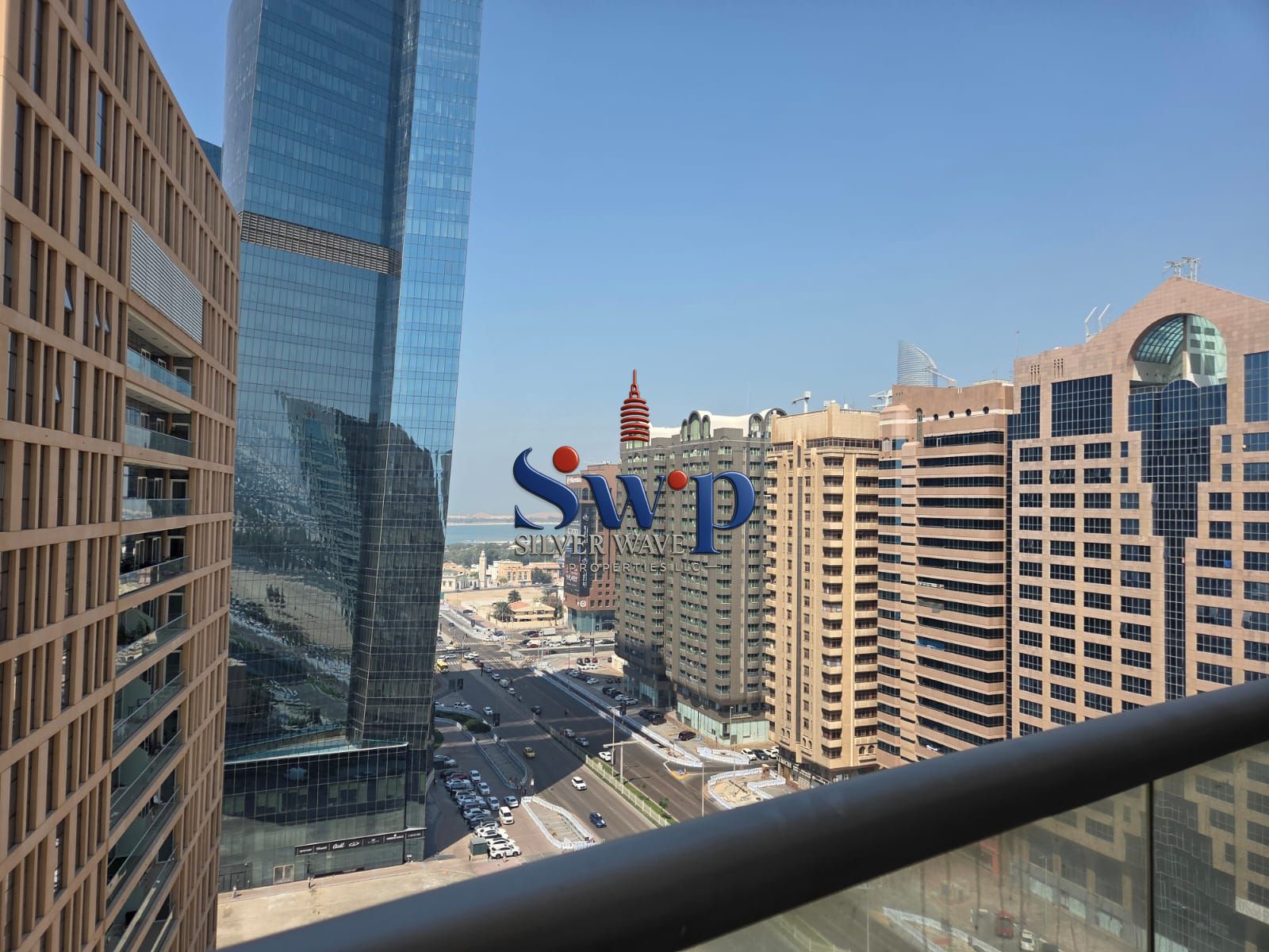 Ready to Move | 3BR+Maid Room | Balcony