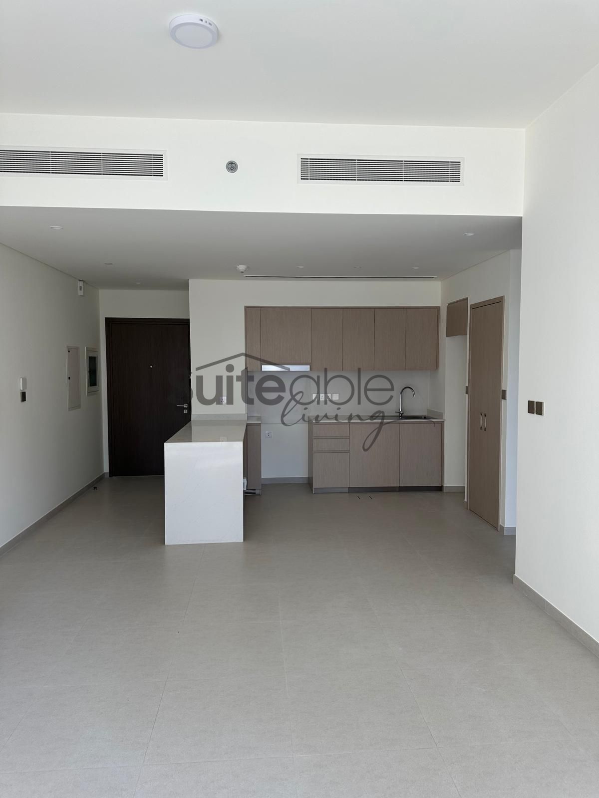 Luxury 1BR | Burj Views | Prime Downtown
