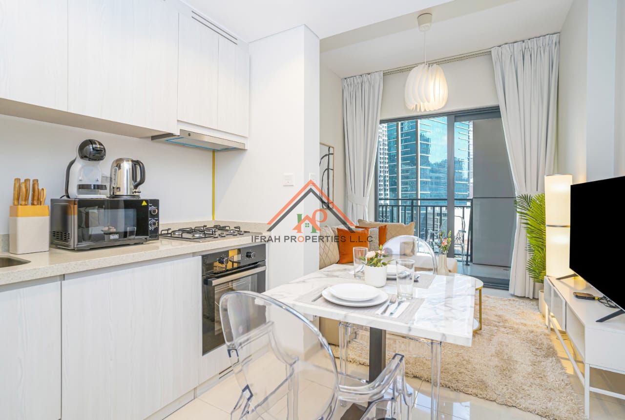 Furnished 1BR | Zada Tower | Balcony & Marina/City View