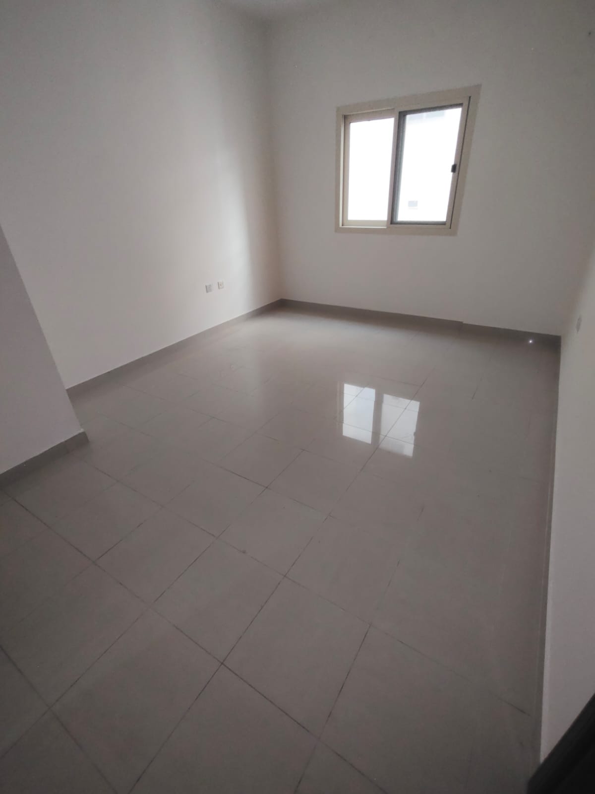 Apartment for Rent – Second Tenant Great residential opportunity in a prime location. 1 Bedroom + Living Room Master Bedroom 2 Bathrooms