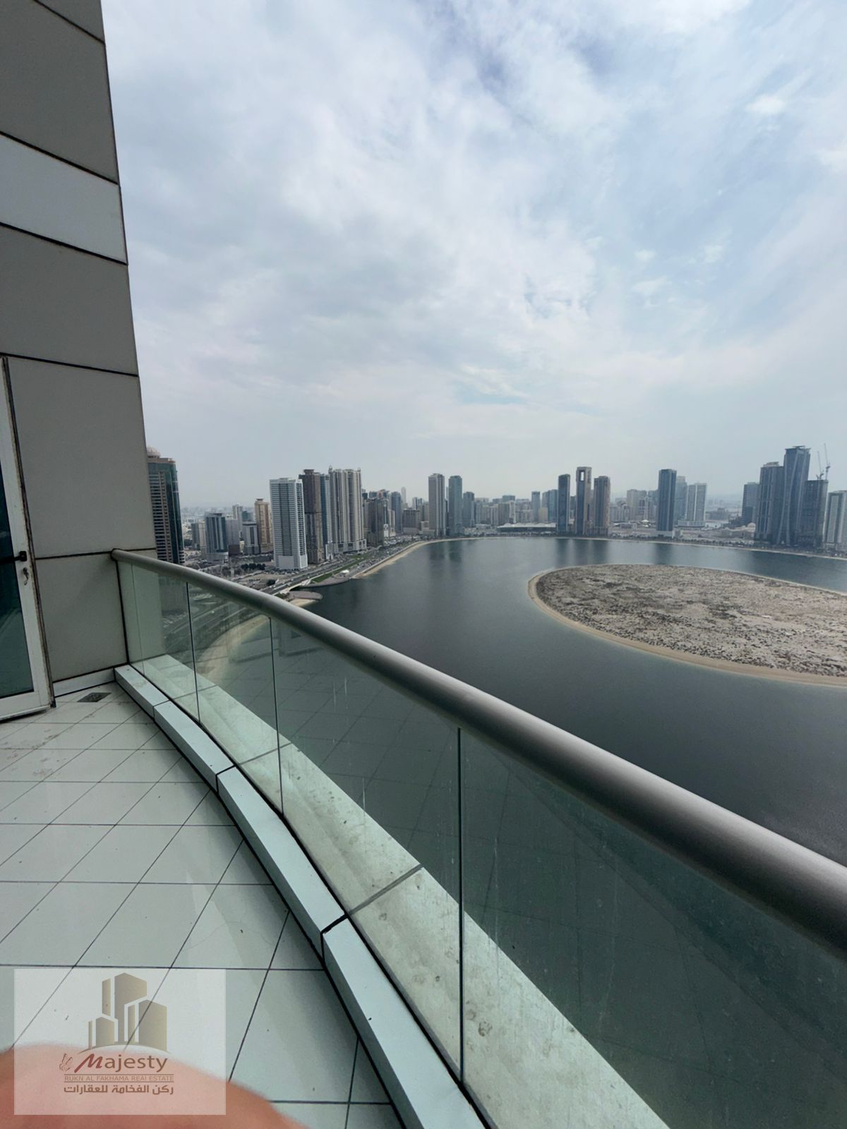 Apartment for rent in the Emirate of Sharjah, Al Khan area