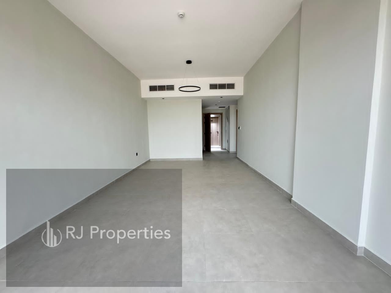 Brand new luxury 2 bhk with balcony 3 wishroom with parking in family bulding only jest 70k