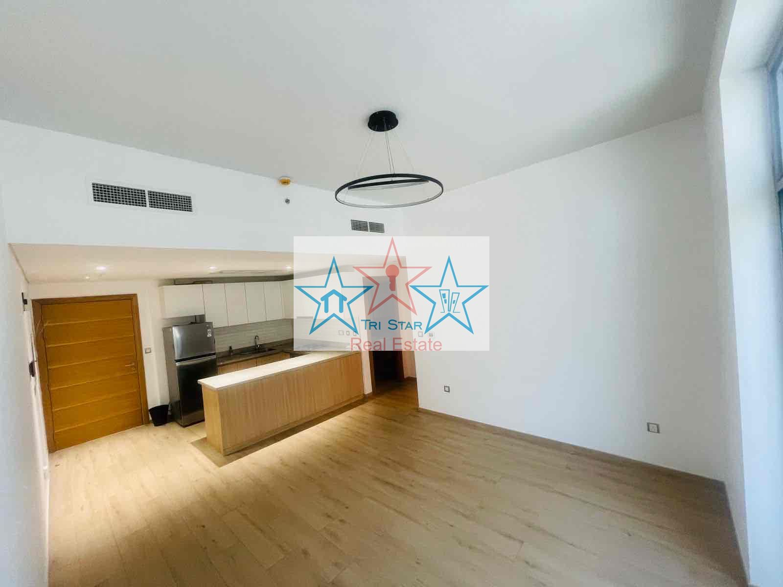 Azizi aura nearly UAE metro station downtown jabel ali 1bhk big size available ready to move