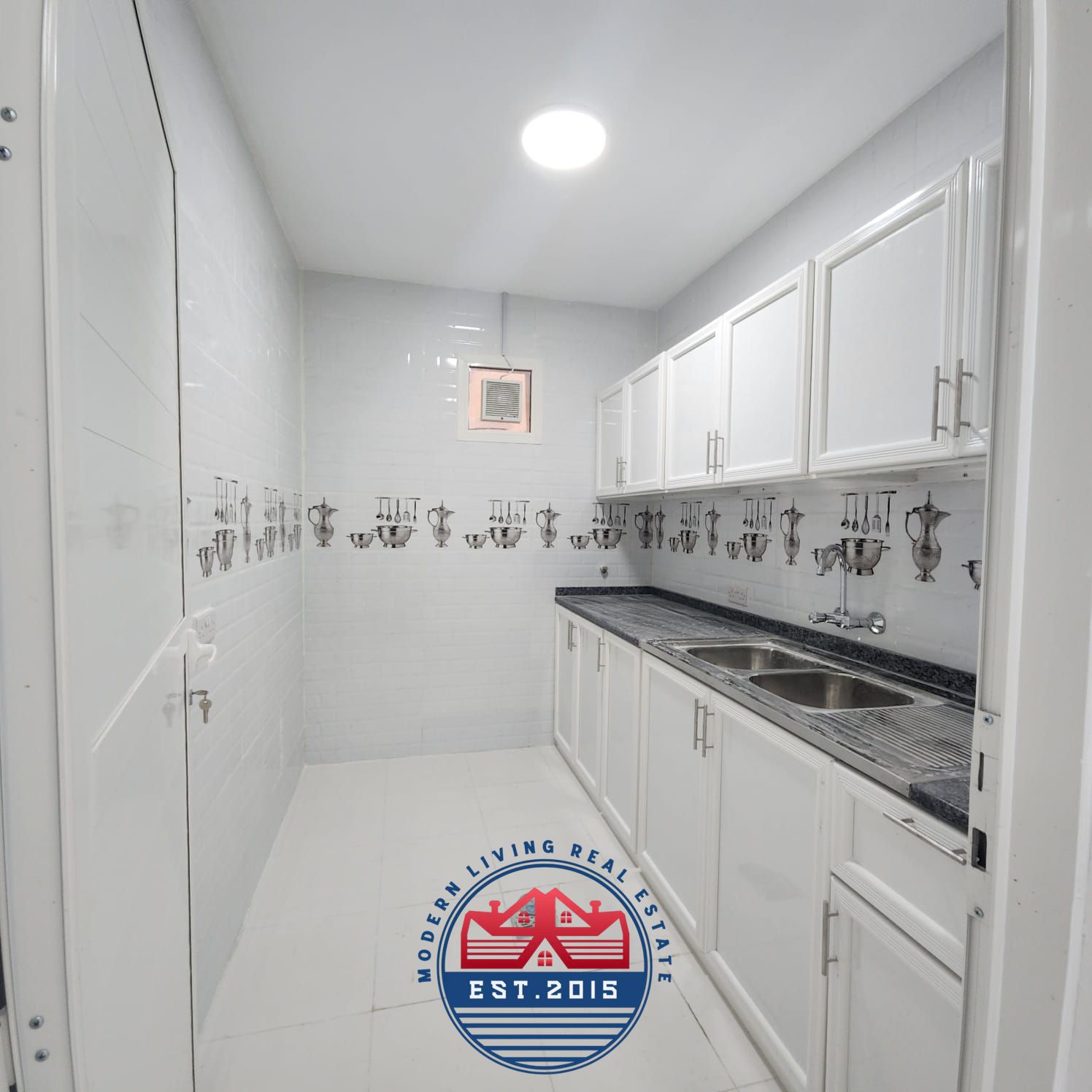 Lavish 1 Bedroom Hall with 2 Bathrooms in Madinat Al Riyadh