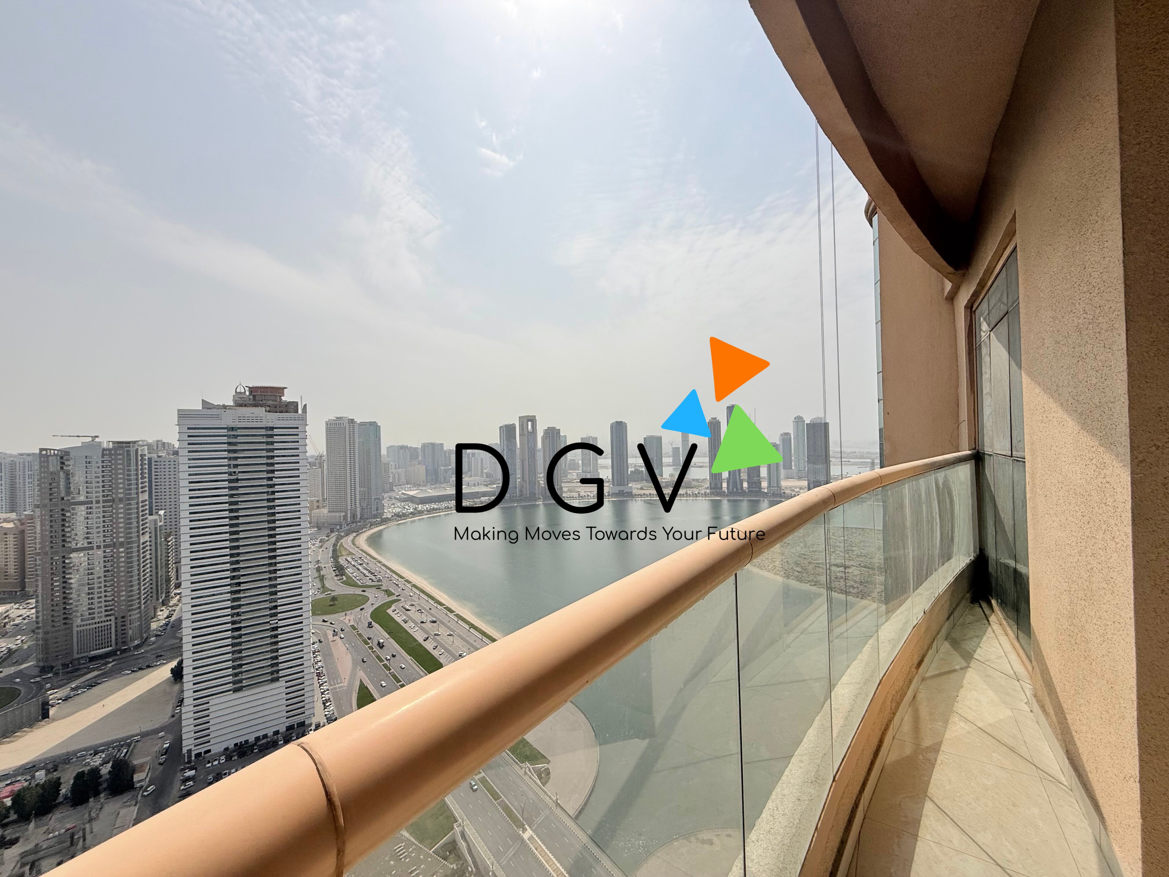 Chiller free, seaview Luxurious apartment near Dubai.