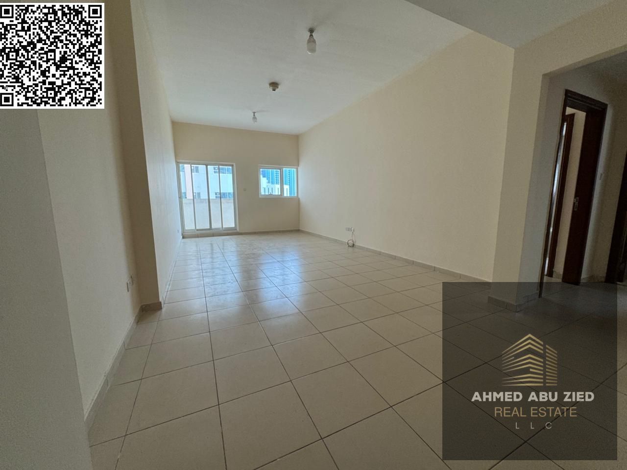 One bedroom and living room with two bathrooms, a distinctive balcony with an open sea view, built-in wardrobes, a fully equipped kitchen, a gym