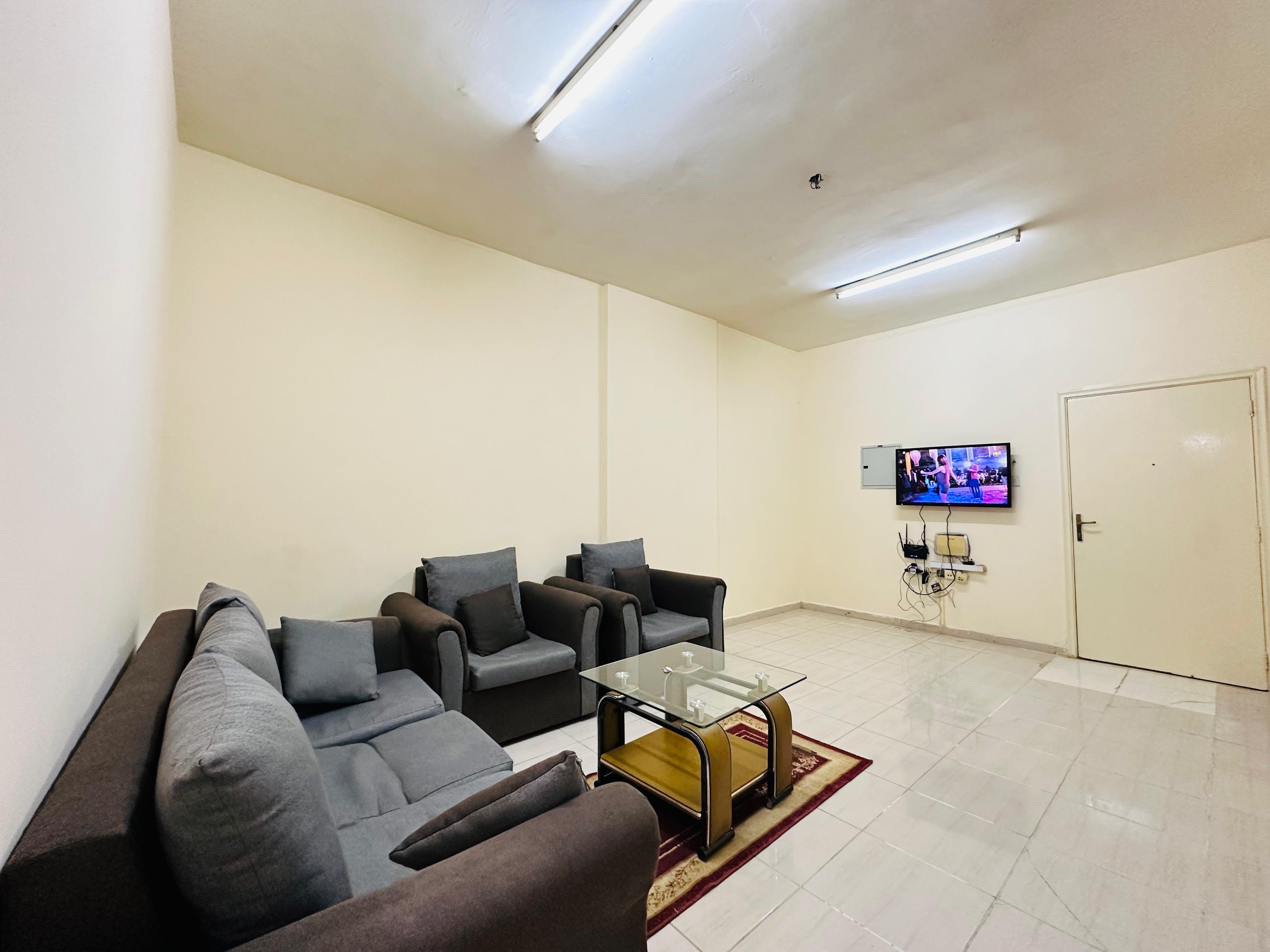 1 BHK FULLY FURNISHED APARTMENT AVAILABLE ON MONTHLY BASIS