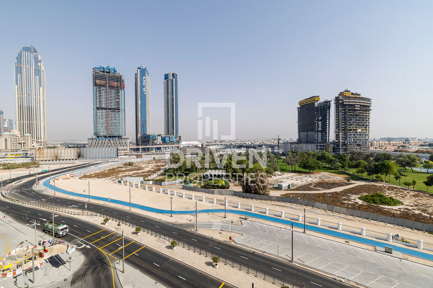 Modern Apt | High End Residences | Prime Location