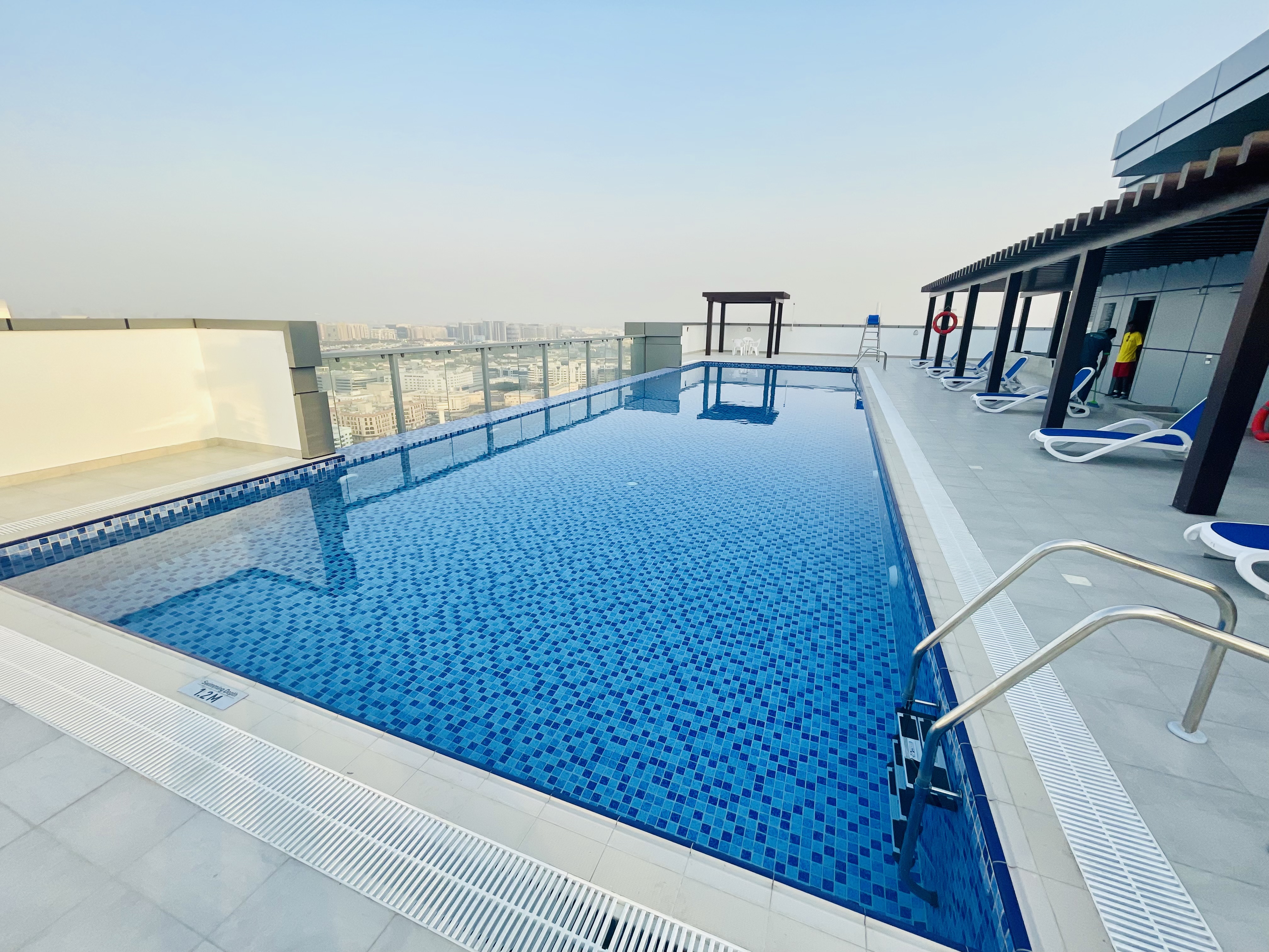 LUXURIOUS 2BHK APARTMENT || BALCONY || PRIME LOCATION