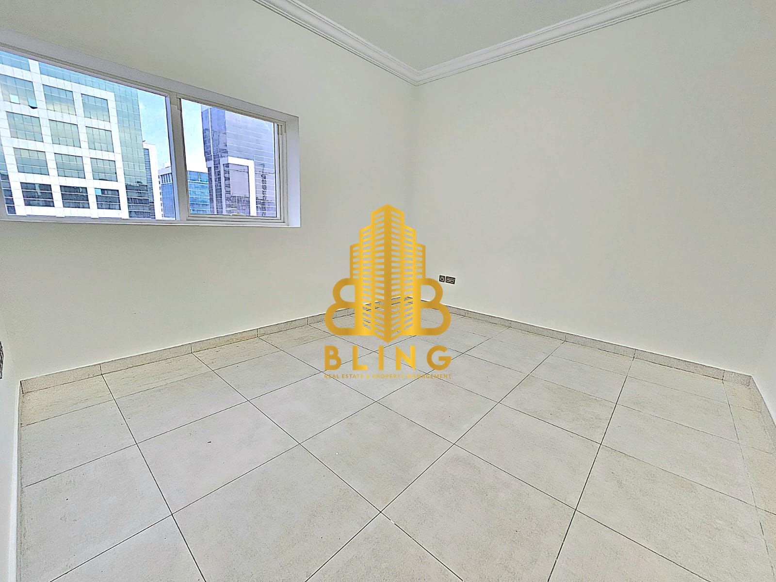 Alluring 1BHK With Closed Kitchen & Spacious Saloon