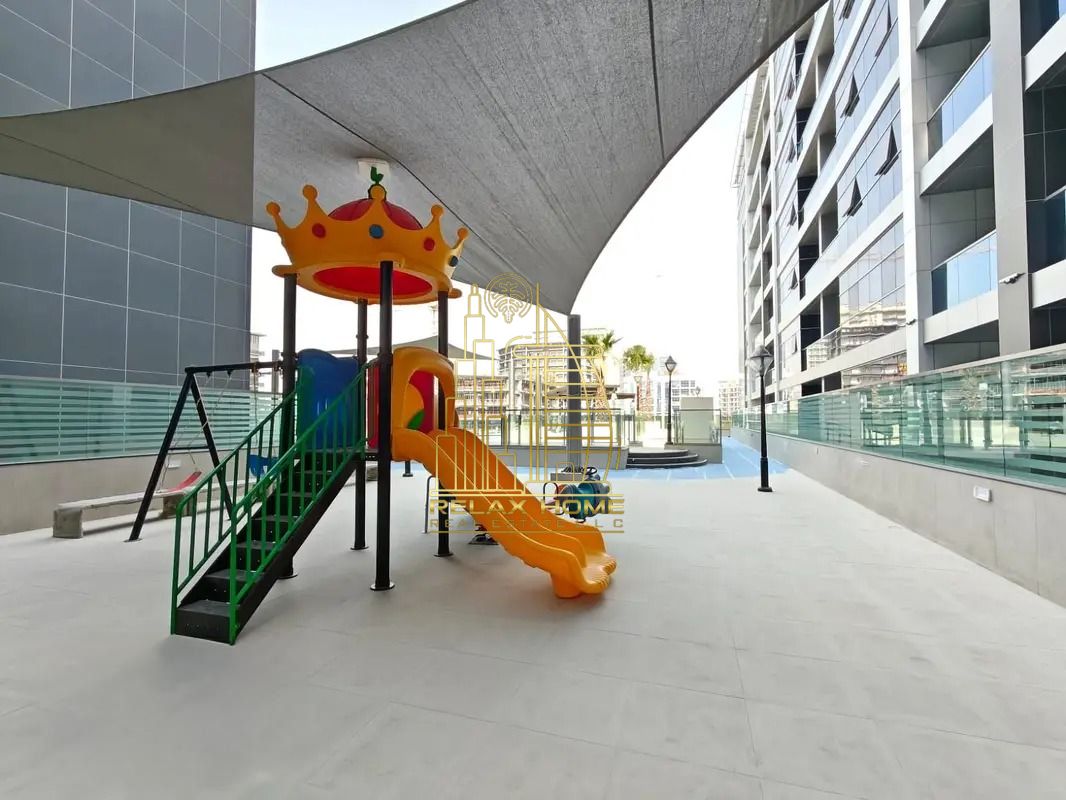 Brand New | Balcony/Laundry/Dress Room | Main Road View