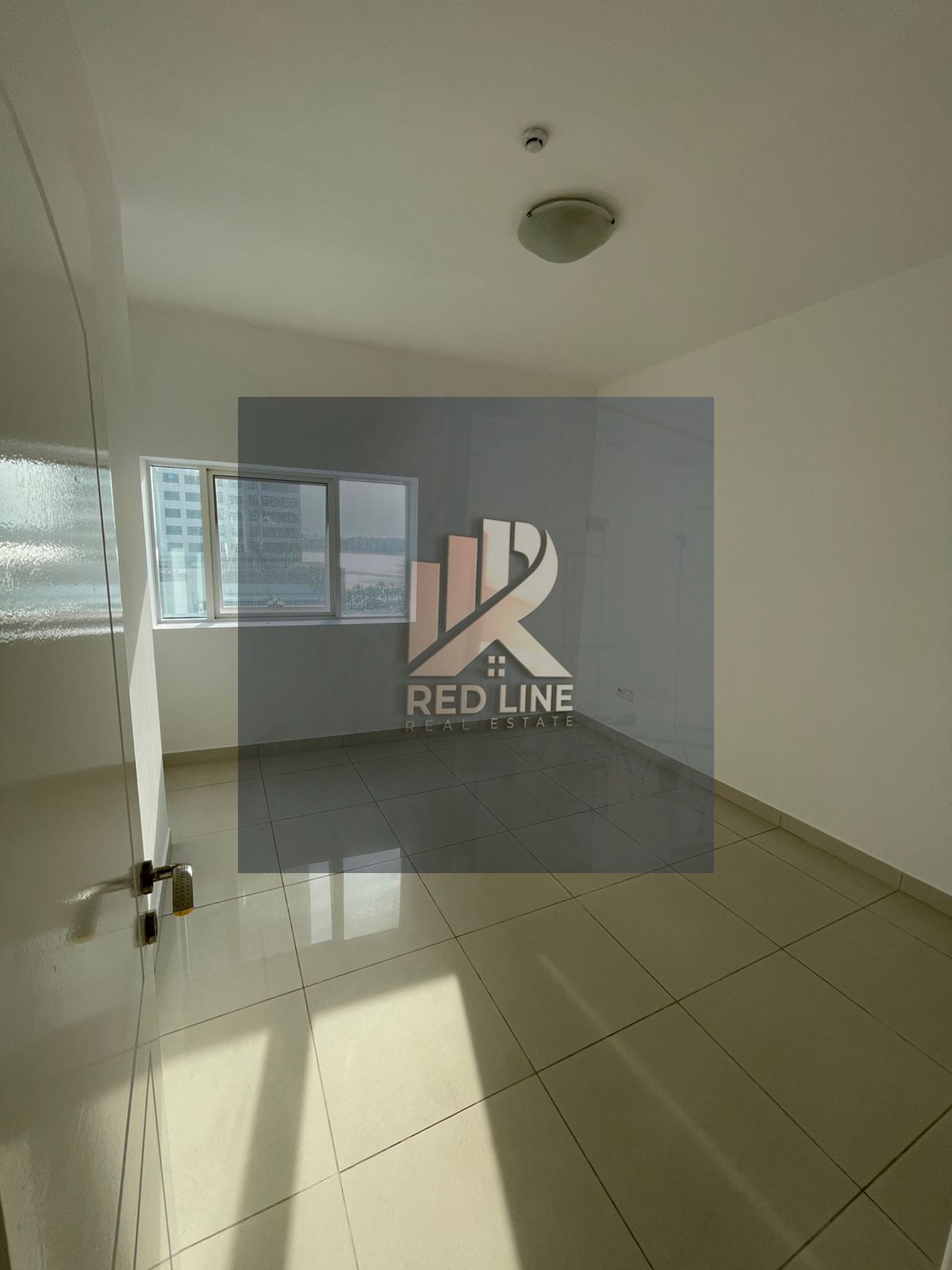 The dream apartment in Al-Khan gives you the opportunity for upscale living, combining a serene sea view with a practical location that makes your dai