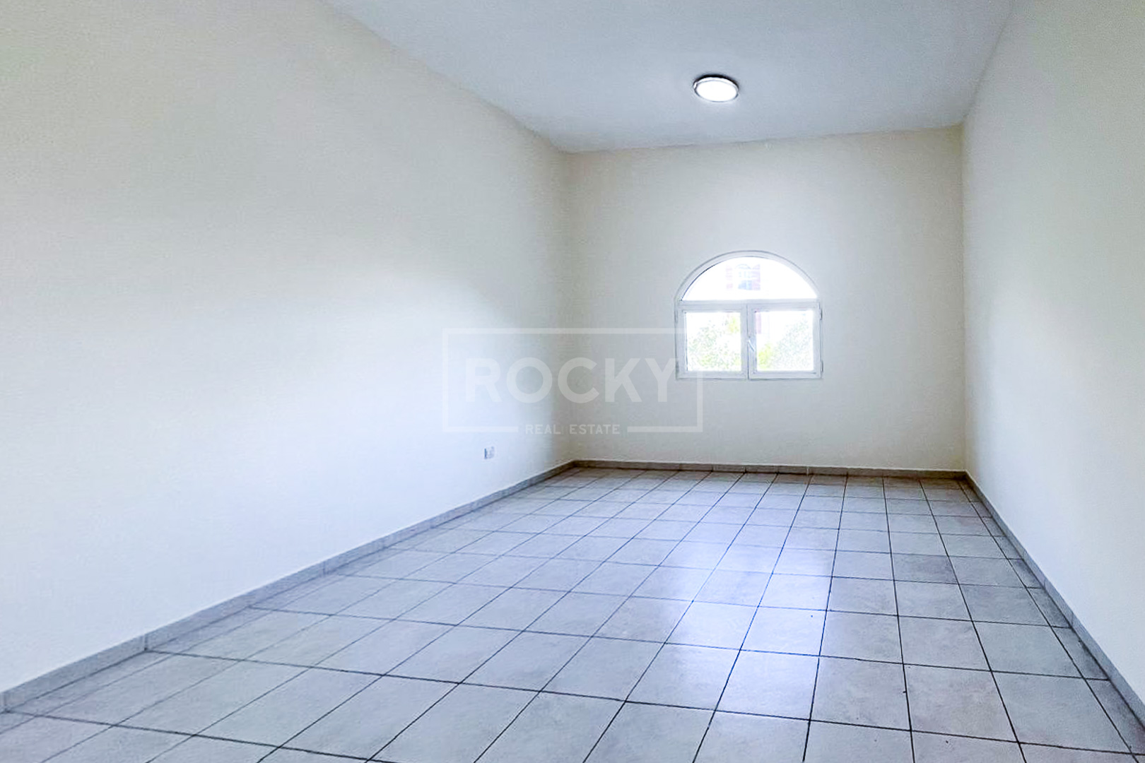 Chiller Free | Near to Metro | Free Parking