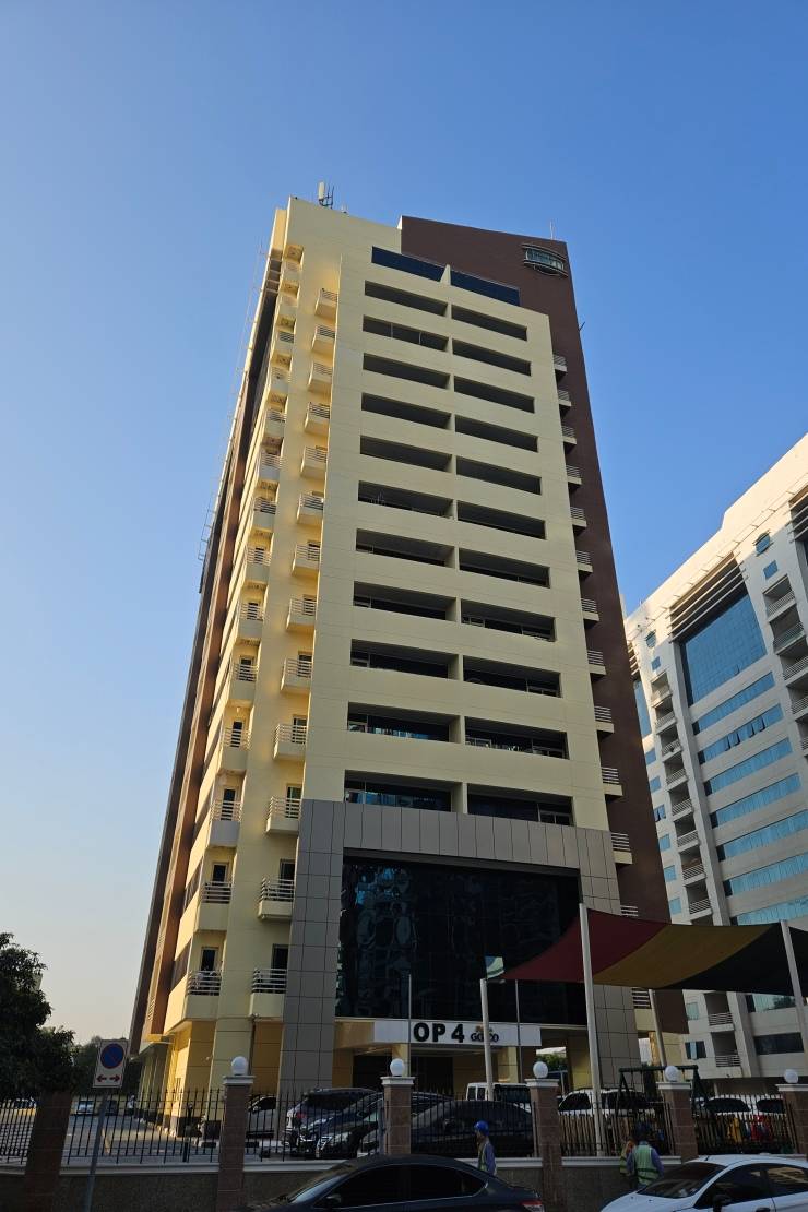 Huge Size | Chiller Free | Premium & Quiet Location