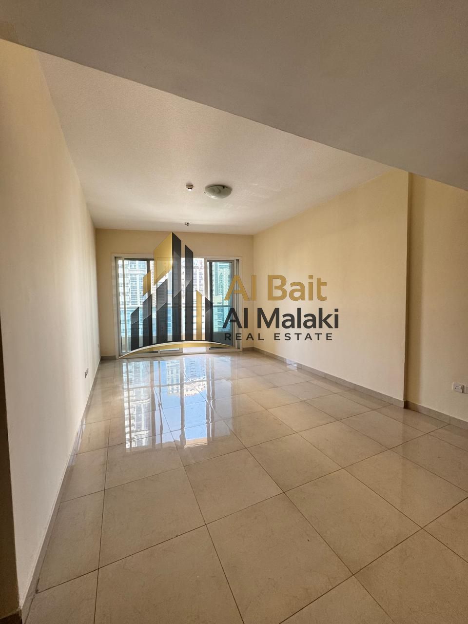 2 Master Bedroom Apartment with Sea View and Parking – Deposit Cheque Only