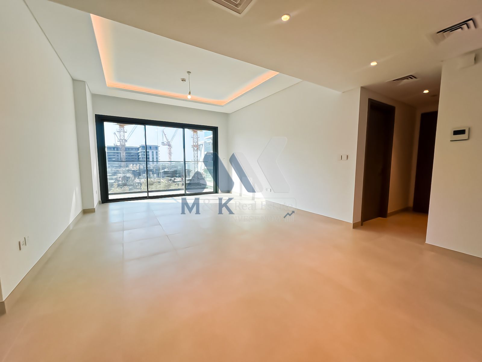 Corner Unit / Park - Pool View / Ready to Occupy