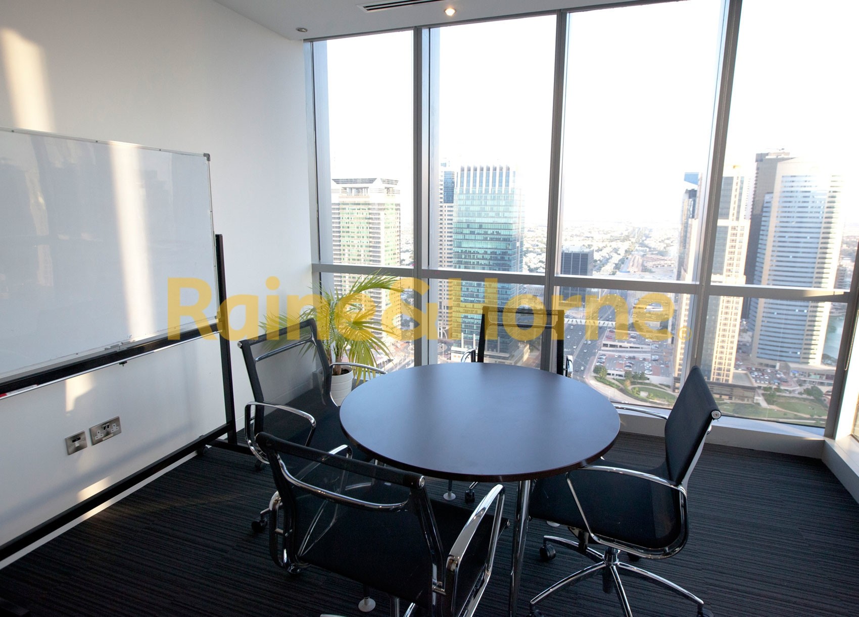 dubai-marina-plaza-private-small-office-space-for-rent-dubai-marina